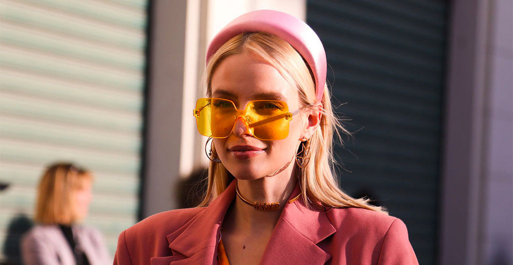 De Prada à Kate Middleton, le bandeau cheveux pour femme est officiellement de retour !