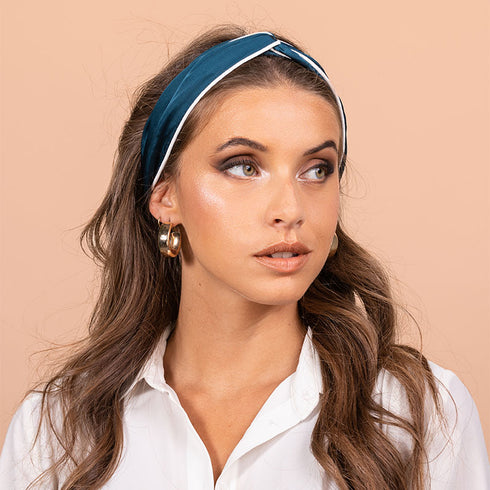 Bandeau cheveux en satin finition passepoil blanc modèle Filippa